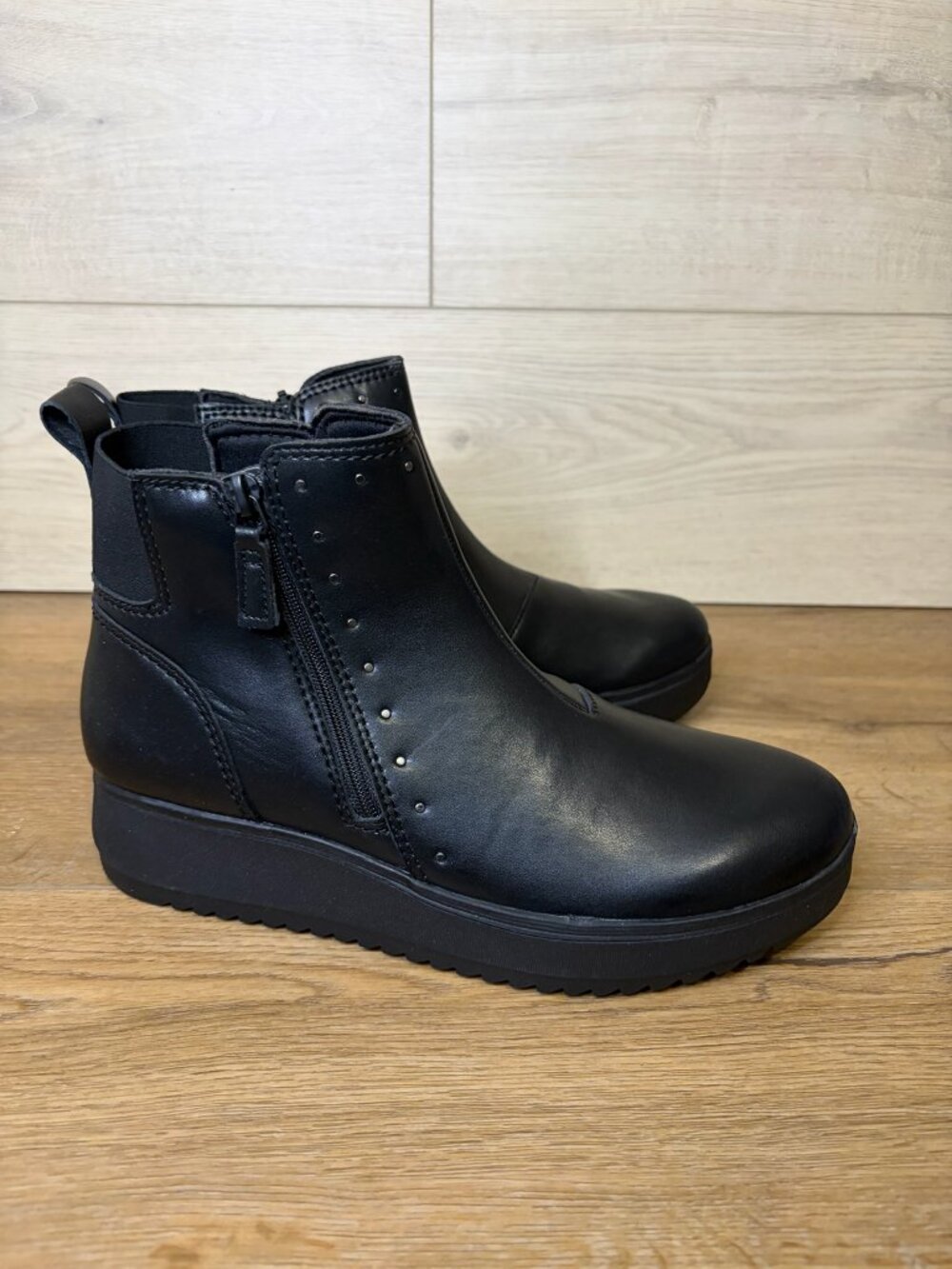 Clarks Collection Womens Zylah Willow Ankle Bootie Black Size 10M